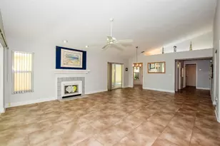 761 Harrington Lake Dr N, Venice, FL 34293 - Photo 10