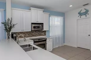 11610 Dancing River Dr, Venice, FL 34292 - Photo 8