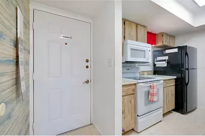 1999 Kings Highway #133C, Punta Gorda, FL 33980 - Photo 4