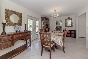 317 Monet Dr, Nokomis, FL 34275 - Photo 8