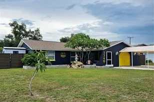 3340 Sunset Beach Dr, Venice, FL 34293 - Photo 1
