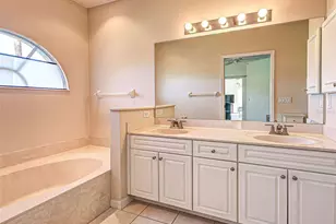 1429 Turnberry Dr, Venice, FL 34292 - Photo 46