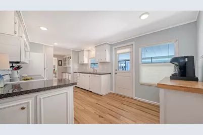 522 Via Veneto, Venice, FL 34285 - Photo 8