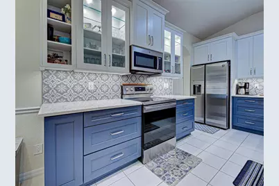 251 Vista Del Lago Way, Venice, FL 34292 - Photo 22