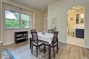 251 Vista Del Lago Way, Venice, FL 34292 - Photo 14