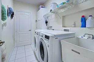 251 Vista Del Lago Way, Venice, FL 34292 - Photo 46