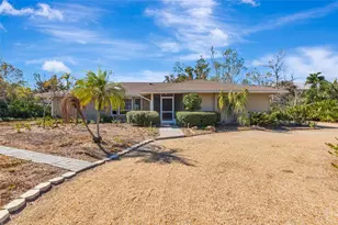 950 Oxford Dr, Englewood, FL 34223 - Photo 4