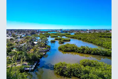 950 Oxford Drive, Englewood, FL 34223 - Photo 8