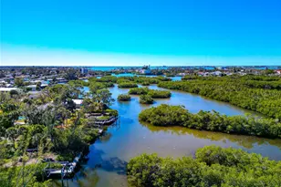 950 Oxford Dr, Englewood, FL 34223 - Photo 8