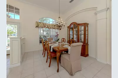 623 Pond Willow Lane, Venice, FL 34292 - Photo 8