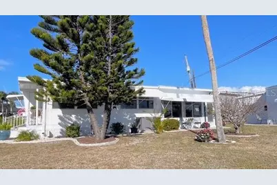 740 Carefree, Venice, FL 34285 - Photo 2