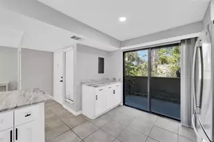 1697 Brookhouse Cir, Sarasota, FL 34231 - Photo 8