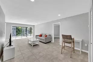 1697 Brookhouse Cir, Sarasota, FL 34231 - Photo 18