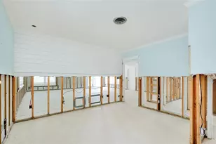 170 Mockingbird Ln, Englewood, FL 34223 - Photo 22