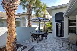 209 Reclinata Cir, Venice, FL 34292 - Photo 4