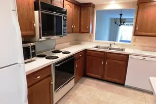 375 3 Lakes Ln, Venice, FL 34285 - Photo 6