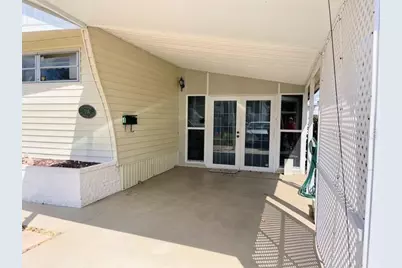 714 S Green Circle, Venice, FL 34285 - Photo 2