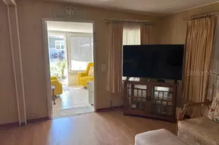 714 S Green Cir, Venice, FL 34285 - Photo 4