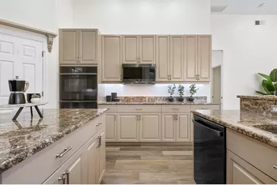 422 Wincanton Place, Venice, FL 34293 - Photo 18