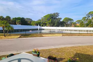 791 Gloriosa Dr, Venice, FL 34293 - Photo 2