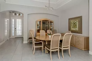 111 Wayforest Dr, Venice, FL 34292 - Photo 8