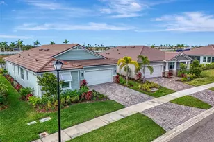 11647 Myakka Blue Dr, Venice, FL 34293 - Photo 2