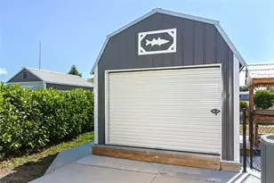 825 E 5th St, Englewood, FL 34223 - Photo 40