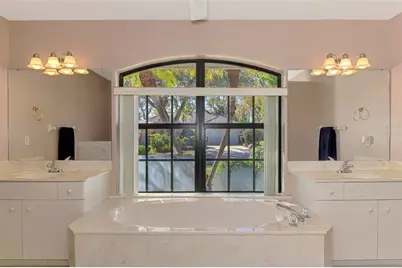 525 Waterwood Lane, Venice, FL 34293 - Photo 40