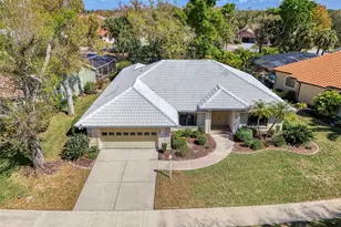 525 Waterwood Ln, Venice, FL 34293 - Photo 2