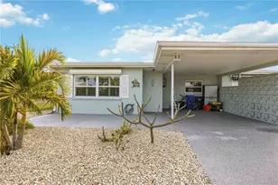 1015 Beach Manor Cir, Venice, FL 34285 - Photo 18