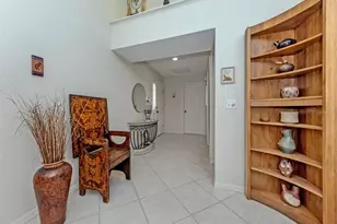 575 Clubside Cir, Venice, FL 34293 - Photo 4