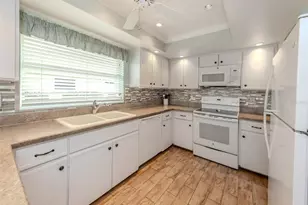 3167 Night Heron Ln, Venice, FL 34293 - Photo 10