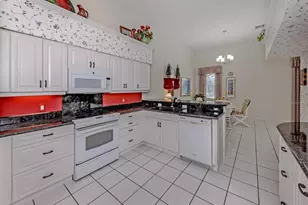 620 Crossfield Cir, Venice, FL 34293 - Photo 20