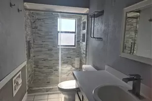 1080 Leeward Rd, Venice, FL 34293 - Photo 10