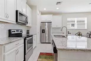 11940 Tapestry Ln, Venice, FL 34293 - Photo 8