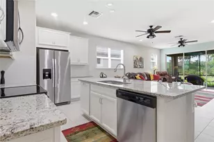 11940 Tapestry Ln, Venice, FL 34293 - Photo 4