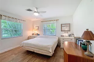 337 Harbor Dr S, Venice, FL 34285 - Photo 18