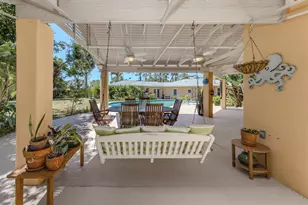 337 Harbor Dr S, Venice, FL 34285 - Photo 28