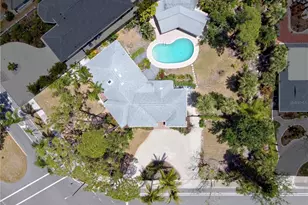 337 Harbor Dr S, Venice, FL 34285 - Photo 6