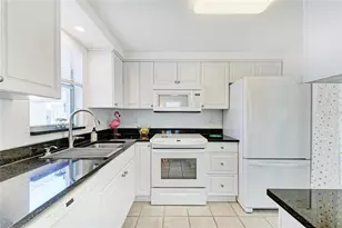 730 Caribbean Cir, Venice, FL 34293 - Photo 24