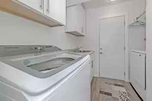 601 Pinebrook Crescent, Venice, FL 34285 - Photo 10