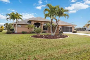 55 Clubhouse Rd, Rotonda West, FL 33947 - Photo 2