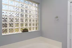 25 Windsor Dr, Englewood, FL 34223 - Photo 32