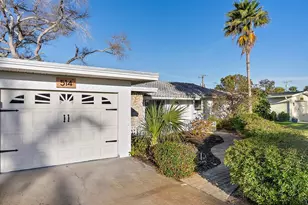 514 Harbor Dr S, Venice, FL 34285 - Photo 1