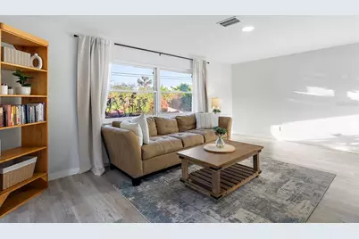 514 Harbor Drive S, Venice, FL 34285 - Photo 12