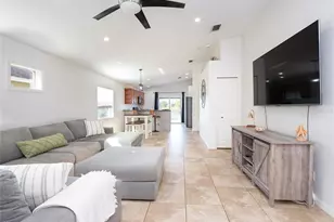 4835 San Ortebello Dr, Bradenton, FL 34208 - Photo 4