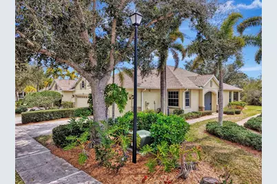 9367 Carnaby Drive, Venice, FL 34293 - Photo 2