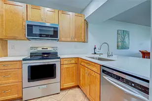 414 Cerromar Cir S, Venice, FL 34293 - Photo 6