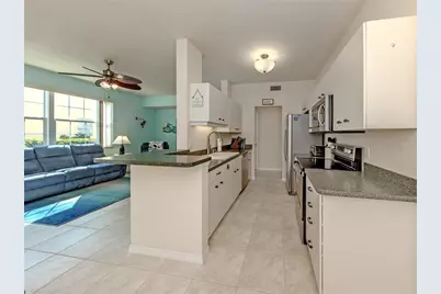 902 Casa Del Lago Way #902, Venice, FL 34292 - Photo 8