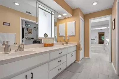5009 Southern Pine Circle, Venice, FL 34293 - Photo 26